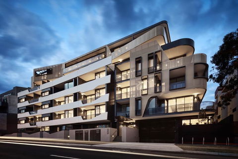 StayCentral Essendon Escape Sub-penthouse - Tweed Heads Accommodation 1