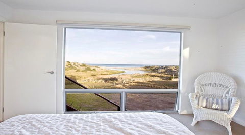 Stones Throw - 26 River View Drive - Tweed Heads Accommodation 1