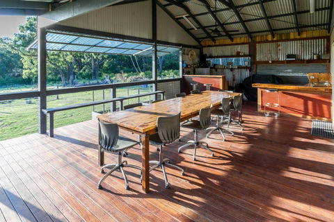 Studio 165 Hidden Gem On 50 Acres With Bay Views - Tweed Heads Accommodation 2