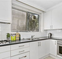Stunning Hidden Gem in the Heart of St. Kilda 2 Bed 1 Bath Free WiFi Carpark  Netflix - Tweed Heads Accommodation