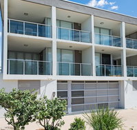 Stunning surfside apartment - Boyd St Woorim - Tweed Heads Accommodation