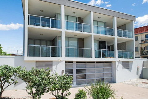 Stunning Surfside Apartment - Boyd St, Woorim - Tweed Heads Accommodation 0