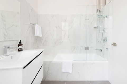 STUNNING SYDNEY HOME 9 - Tweed Heads Accommodation 3