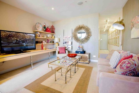 Stylish 1 Bedroom Apartment Amazing City Views - Tweed Heads Accommodation 2