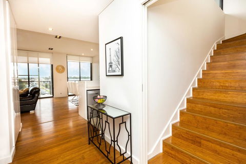 Stylish Inner City Penthouse Apartment - Tweed Heads Accommodation 1