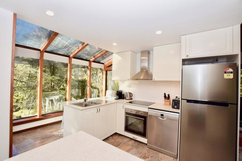 Sublime Cedar Lodge Leura - Tweed Heads Accommodation 1