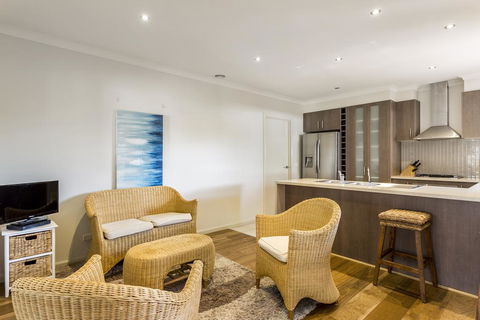 Summer Breeze - Tweed Heads Accommodation 1