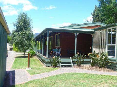 Sunburst Retreat - Tweed Heads Accommodation 1