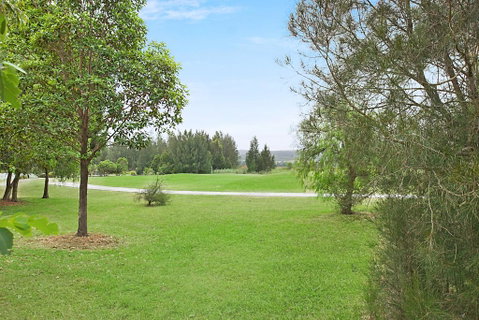 Sunny Finch House - Tweed Heads Accommodation 3