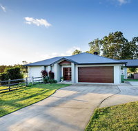 Sunset Retreat Airlie Beach Rural Getaway - Tweed Heads Accommodation