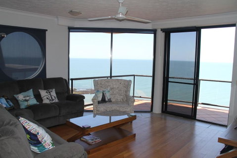 Sunset Sails Redcliffe - Tweed Heads Accommodation 3