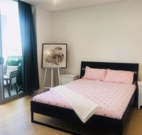 Sunset view 2 bedroom apt next to station - Tweed Heads Accommodation