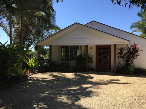 Sunshine Coast Tropical Getaway - Tweed Heads Accommodation 2