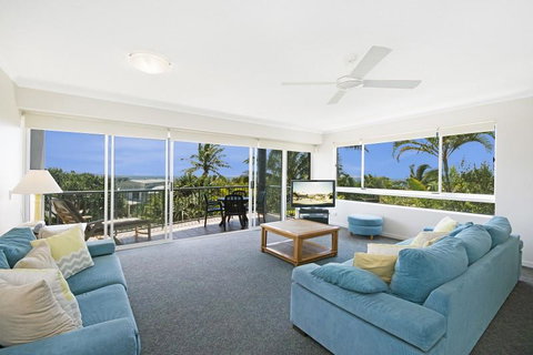 Sunshine Cove, Across The Road From The Beach - Tweed Heads Accommodation 1