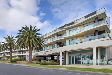 Sur La Plage - FREE WIFI & NETFLIX - Tweed Heads Accommodation 2