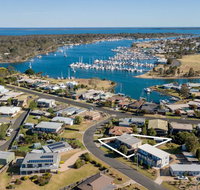 Tanjil - A stroll from the water in Paynesville - Tweed Heads Accommodation