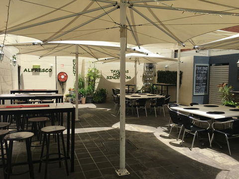 Taylors Hotel - Tweed Heads Accommodation 1