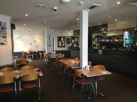 Taylors Hotel - Tweed Heads Accommodation 2