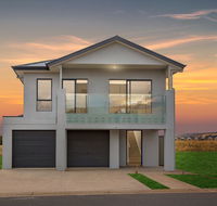 Tee Two on Troon - 21/30 Troon Drive - Tweed Heads Accommodation