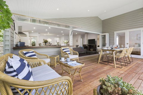 THALASSA HOUSE COASTAL RETREAT DROMANA - Tweed Heads Accommodation 1
