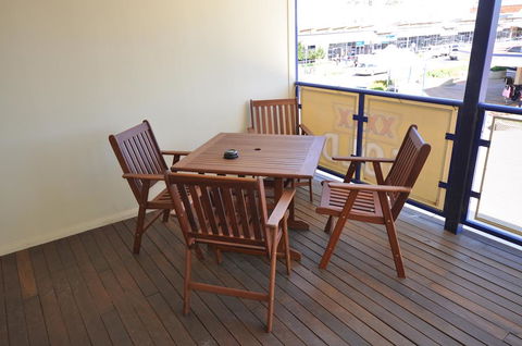The Australian Hotel Motel - Tweed Heads Accommodation 0