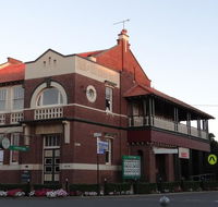 The Bank BB West Wyalong - Tweed Heads Accommodation