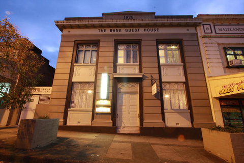 The Bank Guesthouse - Tweed Heads Accommodation 1