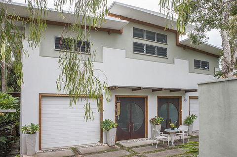 THE BEACH HAVENS - Tweed Heads Accommodation 0