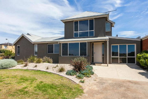 The Beach House - Tweed Heads Accommodation 0
