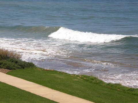 Penguin Waterfront Escape - Tweed Heads Accommodation 13