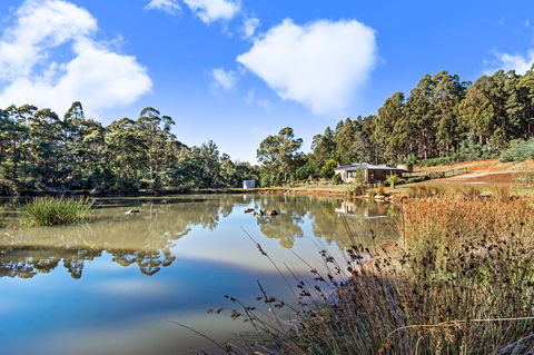 Naivasha Cottage - Tweed Heads Accommodation 1
