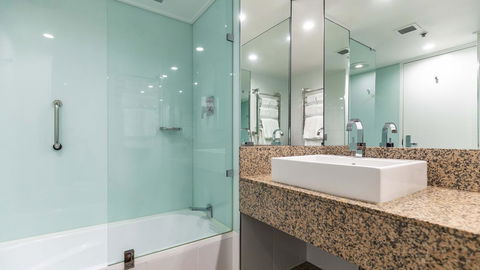 Hotel Grand Chancellor Hobart - Tweed Heads Accommodation 12