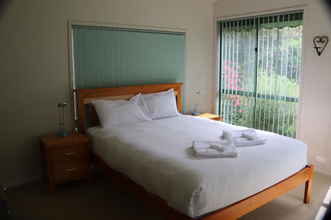 Hazards Beach House - Tweed Heads Accommodation 12