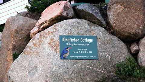 KINGFISHER COTTAGE Beachfront At The Binalong Bay - Tweed Heads Accommodation 15