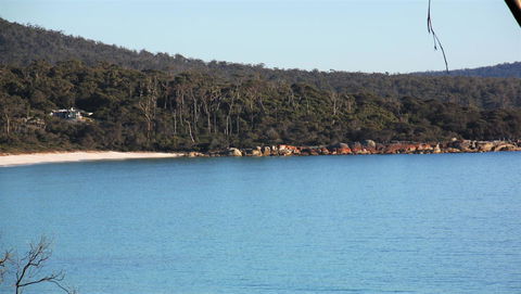 KINGFISHER COTTAGE Beachfront At The Binalong Bay - Tweed Heads Accommodation 12