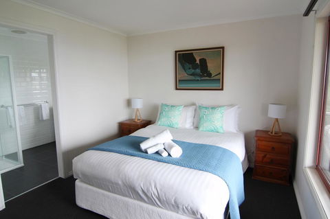 DOLPHIN LOOKOUT COTTAGE - Amazing Views Of The Bay Of Fires - Tweed Heads Accommodation 10