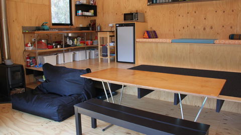 BAY OF FIRES ECO HUT Off Grid Experience At Binalong Bay - Tweed Heads Accommodation 6