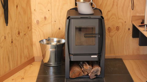 BAY OF FIRES ECO HUT Off Grid Experience At Binalong Bay - Tweed Heads Accommodation 16