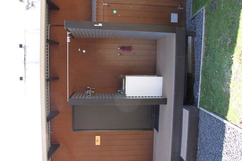 BAY OF FIRES ECO HUT Off Grid Experience At Binalong Bay - Tweed Heads Accommodation 1
