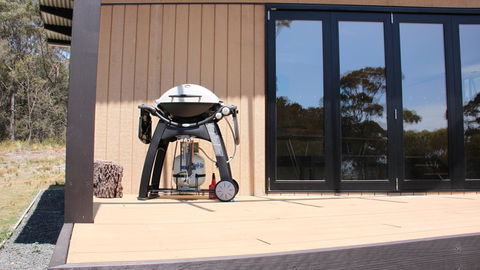 BAY OF FIRES ECO HUT Off Grid Experience At Binalong Bay - Tweed Heads Accommodation 14