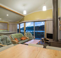 Arthur Riverfront and Sea Lodge downstream - Tweed Heads Accommodation