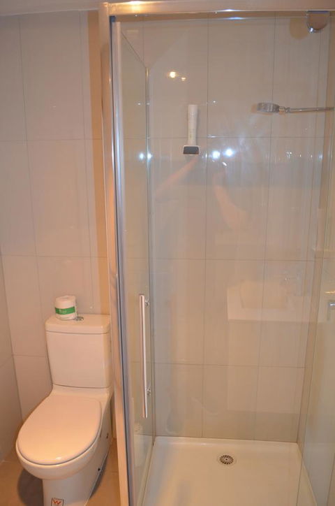 Empire Hotel Queenstown - Tweed Heads Accommodation 2