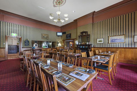 Empire Hotel Queenstown - Tweed Heads Accommodation 13