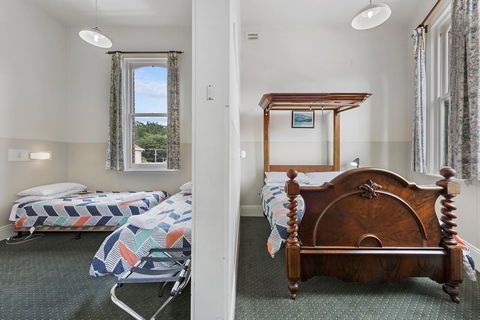 Empire Hotel Queenstown - Tweed Heads Accommodation 11