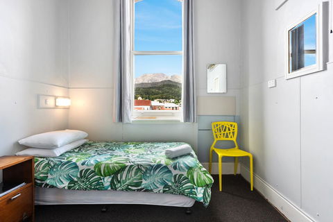 Empire Hotel Queenstown - Tweed Heads Accommodation 8