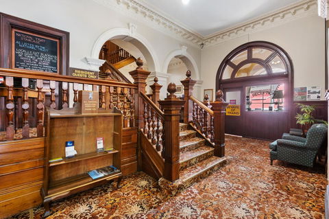 Empire Hotel Queenstown - Tweed Heads Accommodation 3