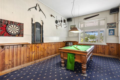 Empire Hotel Queenstown - Tweed Heads Accommodation 17