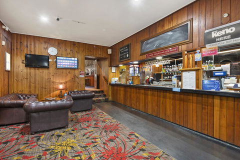 Empire Hotel Queenstown - Tweed Heads Accommodation 14