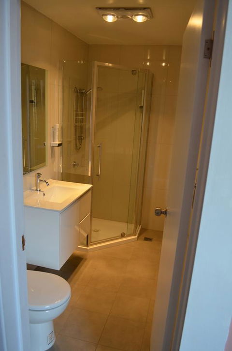 Empire Hotel Queenstown - Tweed Heads Accommodation 5