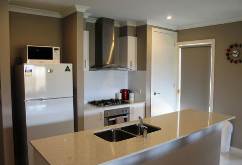 Atarhi Villas - Melbourne - Tweed Heads Accommodation 3